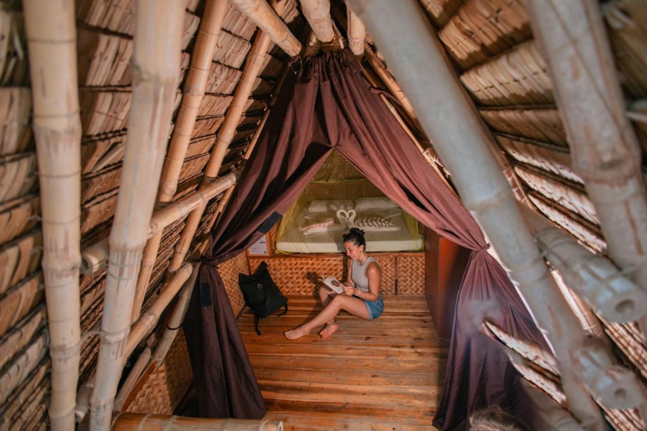Mad Monkey Hostel Nacpan Beach (Adults Only) Ел Нидо Екстериор снимка